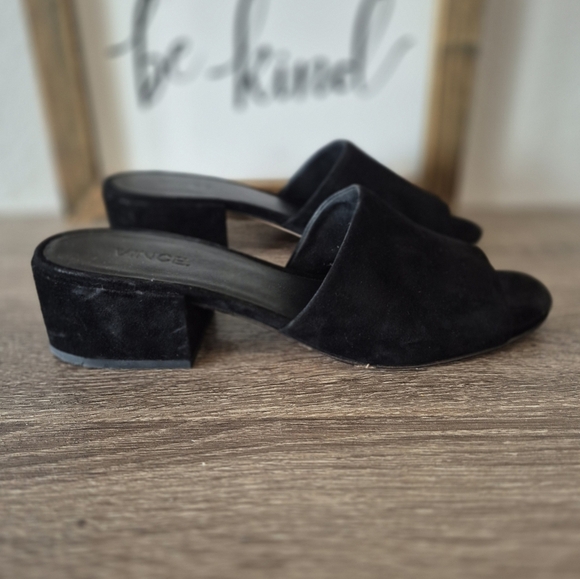 VINCE Black Women's Mules In Size 38 EU, 7.5 U.S - Picture 3 of 7